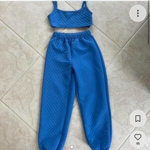 Princess Polly Arabella Set Blue Size 4 Top & Bottom
never wore bought in GC